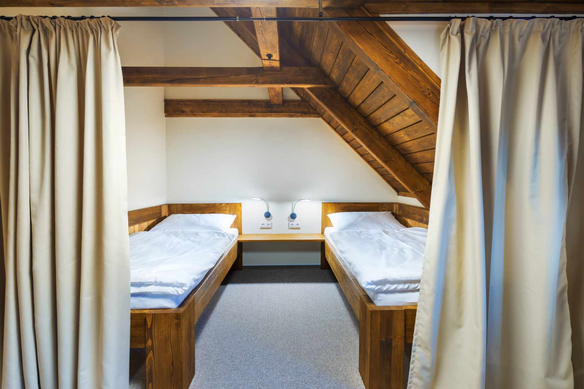 Komfortables Zimmer im Ferienhaus